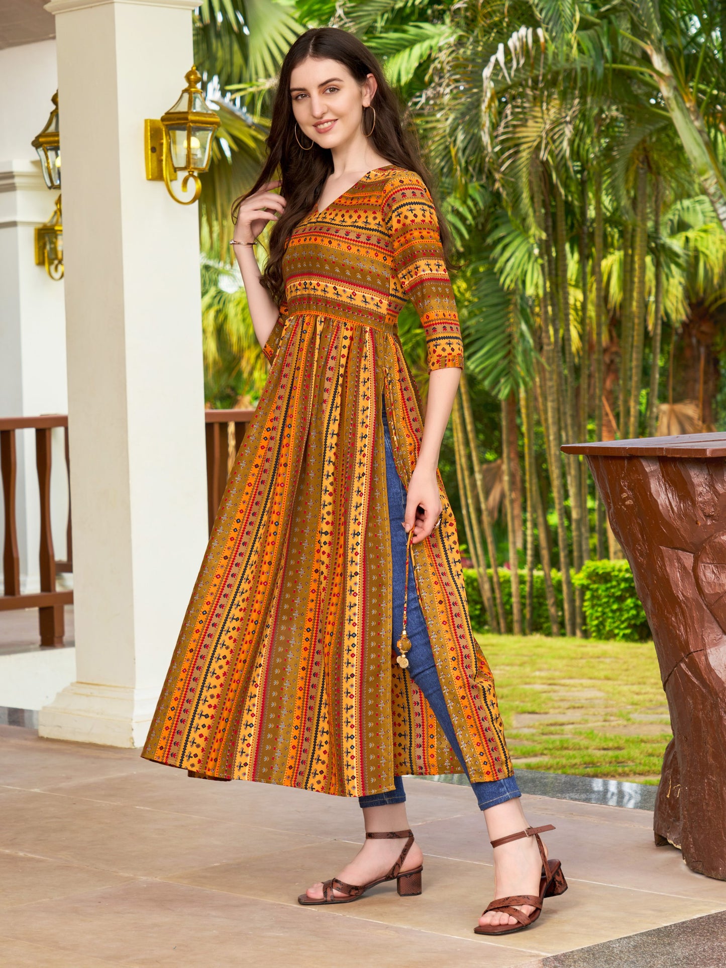 Geometric Printed Naira Kurta with Handmade Latakans