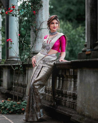 Grey Bandhani Design Saree With Alluring Blouse