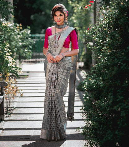 Grey Bandhani Design Saree With Alluring Blouse