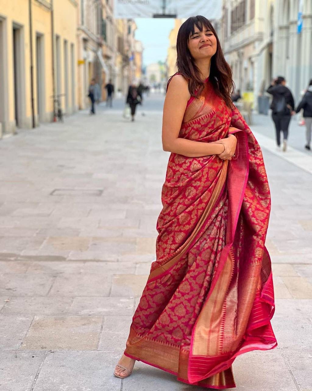 Red Banarasi Silk Saree With Zari Weaving Work