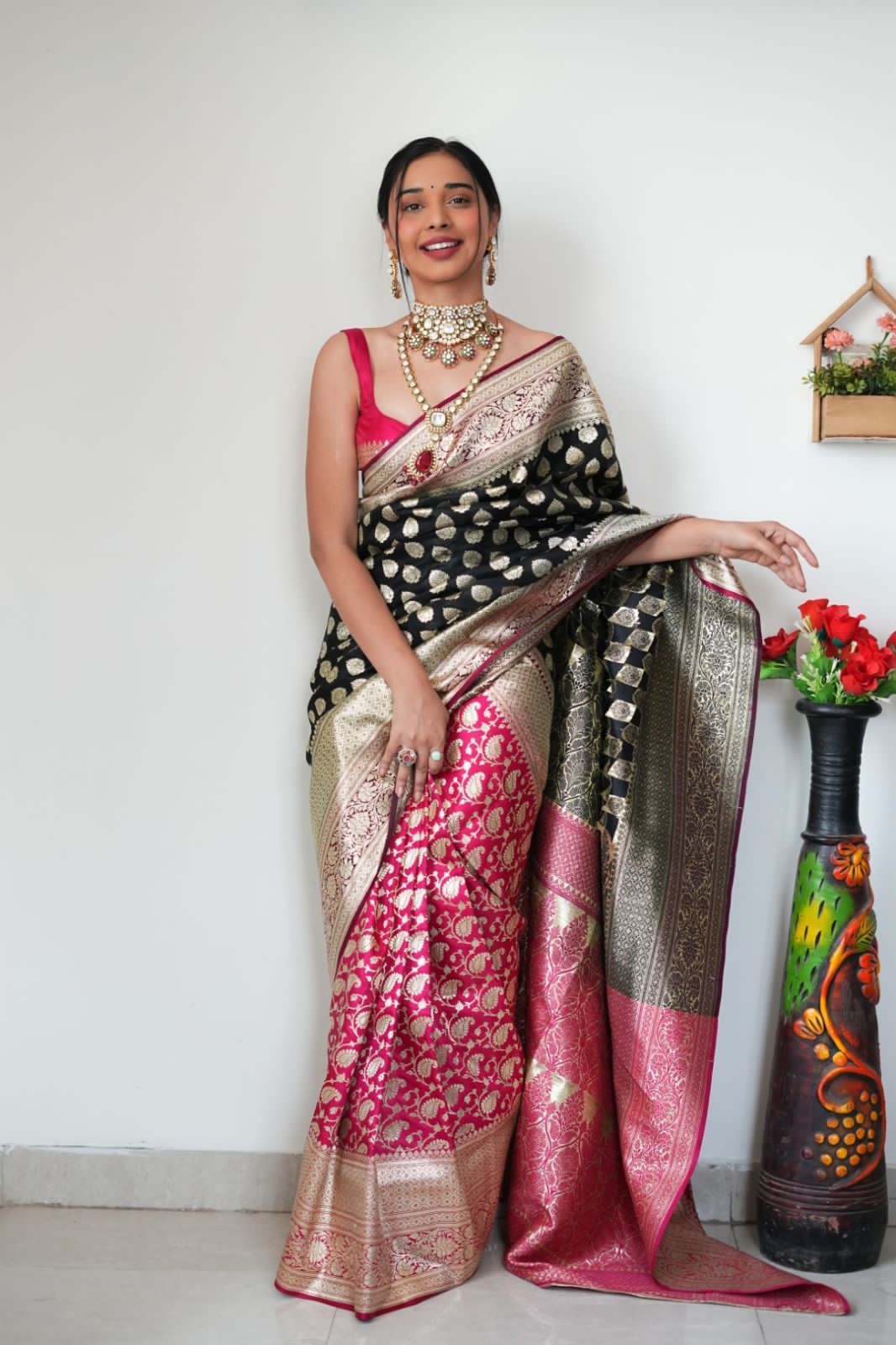 Black Pink Color Jaquard Border Soft Lichi Silk Saree