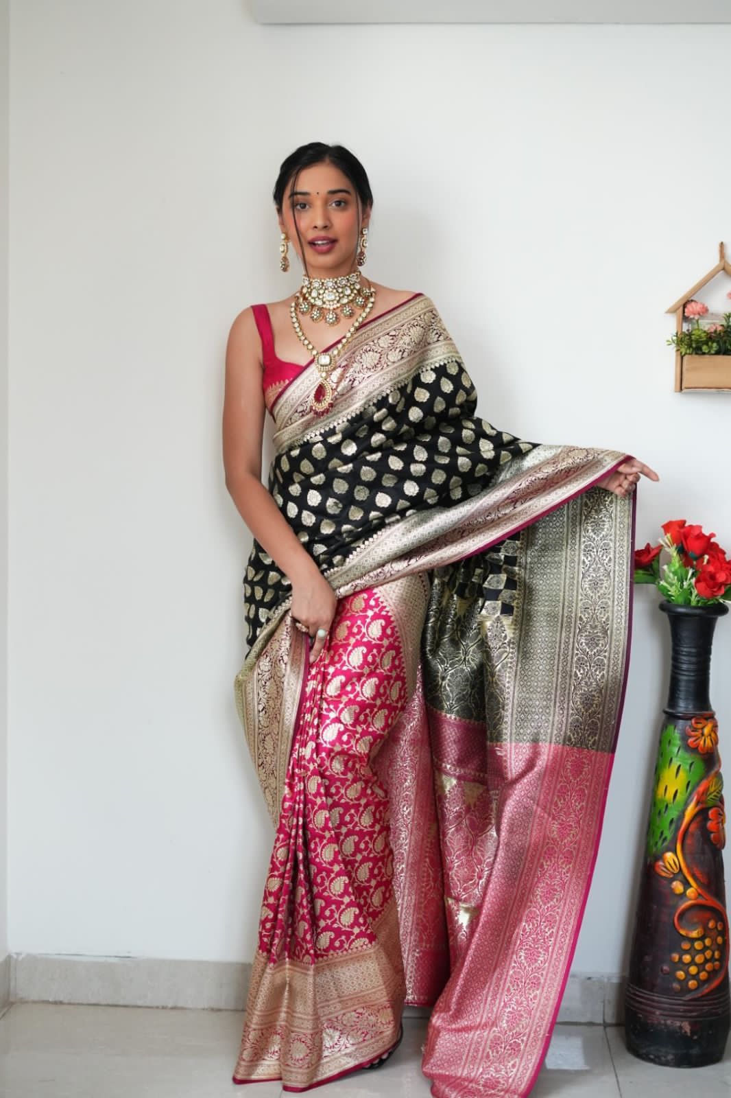 Black Pink Color Jaquard Border Soft Lichi Silk Saree