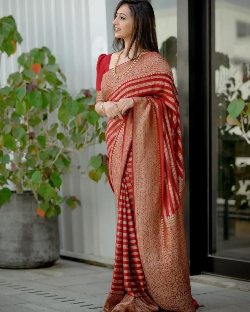 Red Laheriya Design Saree With Blouse