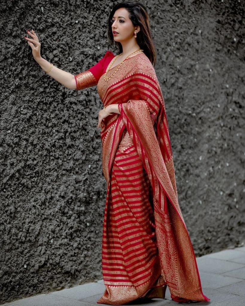 Red Laheriya Design Saree With Blouse